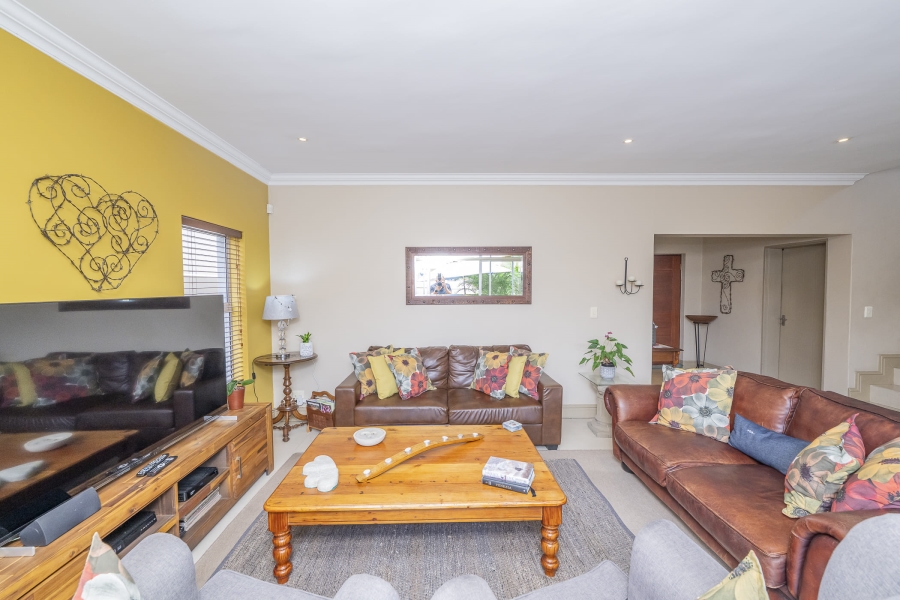 3 Bedroom Property for Sale in Protea Heights Western Cape